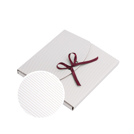 Baltas vokelis su auksinėmis juostelėmis | 155x155x10 mm | Superbox