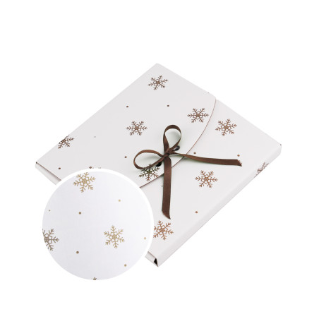 Baltas nedidelis vokelis su snaigėmis | 155x155x10 mm | Superbox