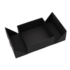 Коробка с двумя дверцами и золотой лентой | 220x220x90 мм | Superbox