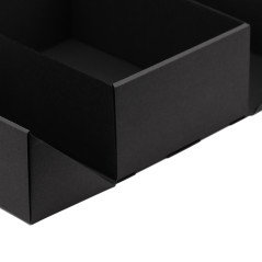 Dvigubų durų juoda dėžutė su aukso juostele | 220x150x85 mm | Superbox