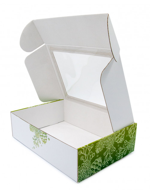 Kalėdinė dėžė su žaliais kankorėžiais
