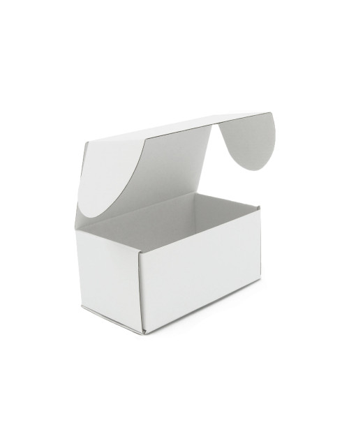 Stačiakampė balta siuntimo dėžutė, 15.7 cm ilgio