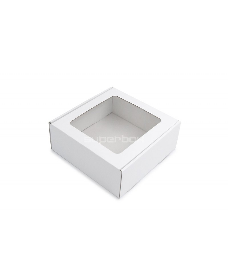Balta kaste ar PVC logu