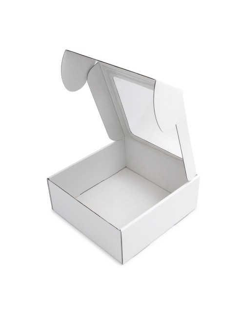 Balta kaste ar PVC logu