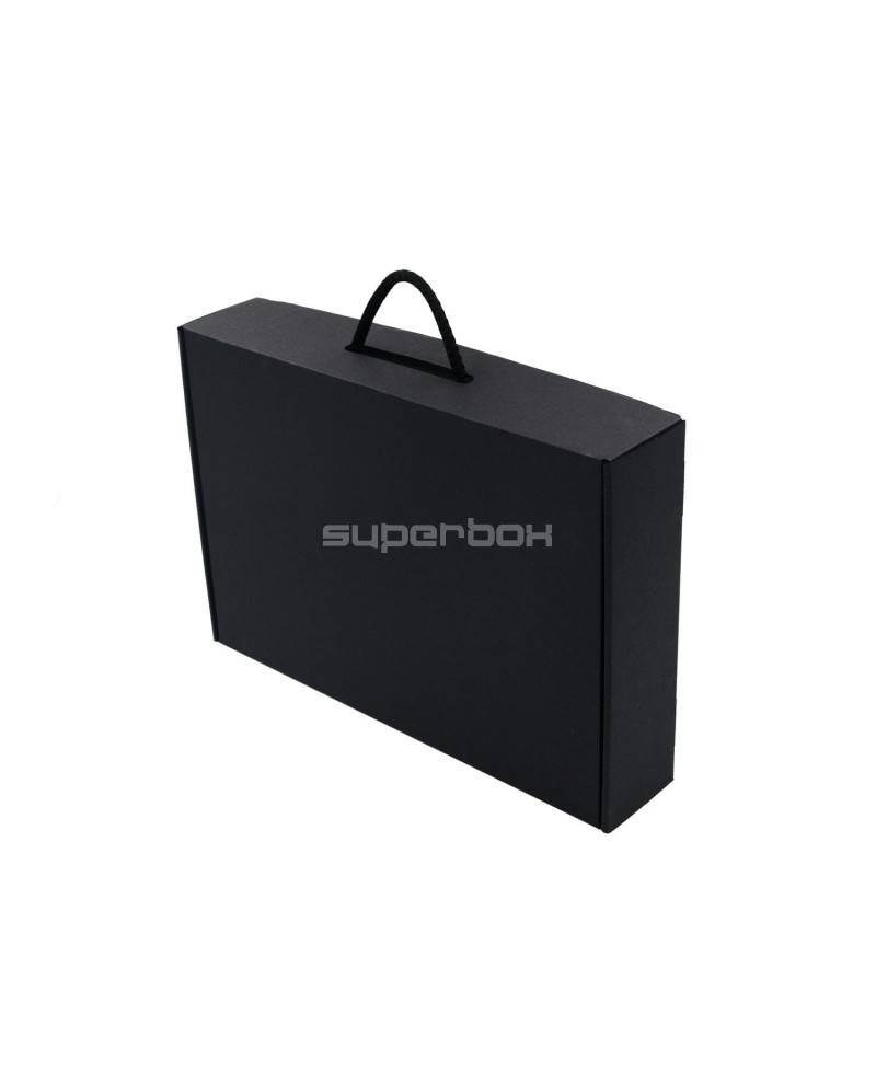 Черная стильная коробка-чемодан стандартного размера