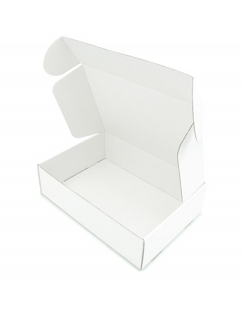 Dāvanu kaste baltā krāsā, A4 izmērā