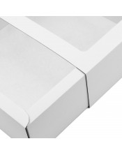 Balta didelė dovanų dėžutė su ištraukiama įmaute ir langeliu