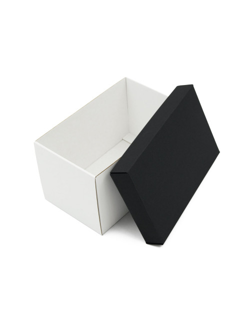 Balta ļoti dziļa kartona kaste