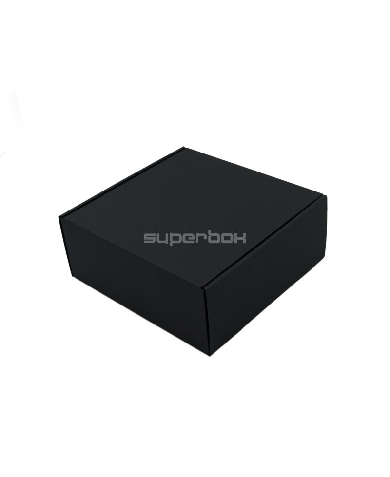 Kvadratinė juoda L dydžio dovanų dėžutė kosmetikai
