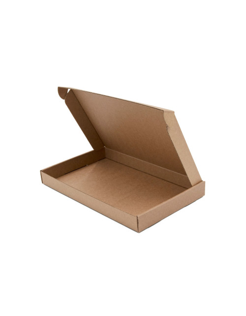 Плоская продолговатая коричневая коробка для доставки товаров