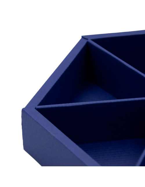 Mėlyna šešiakampė dovanų dėžutė su 6 skyreliais ir langeliu