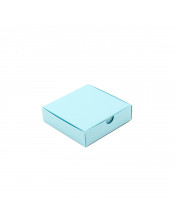 Maža žydra kvadratinė dėžutė įleidžiamu dangteliu iš kartono