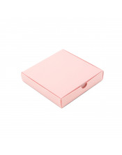 Gaiši rozā kvadrātveida kaste ar padziļinātu kartona vāku