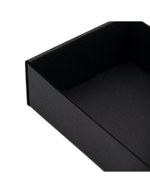 Juodas ilgas padėkliukas dovanų rinkiniams pakuoti, 26.5 cm ilgio