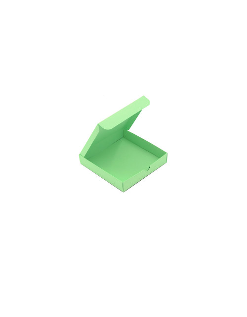 Šviesiai žalia kvadratinė dėžutė įleidžiamu dangteliu iš kartono