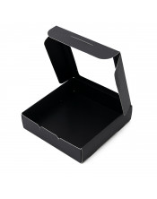 Черная коробка для печенья с прозрачным окошком и ламинированной поверхностью внутри