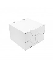 Balta liela salokāma kūku kaste no kartona