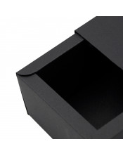 Melna kaste ar uzmavu vienas burkas iesaiņošanai