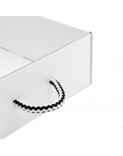Balta čemodāna stila dāvanu kaste