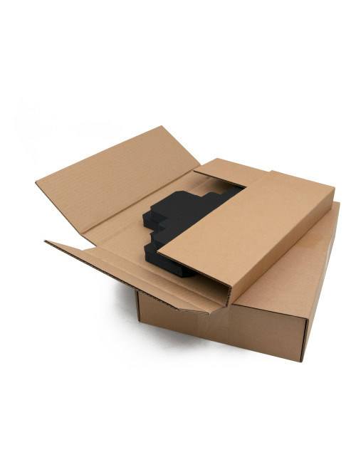 Dviejų dalių maža kvadratinė juodo kartono dovanų dėžutė