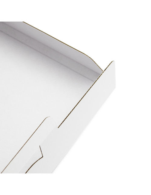 White A4 Corrugated Envelope of Height 1.2 cm