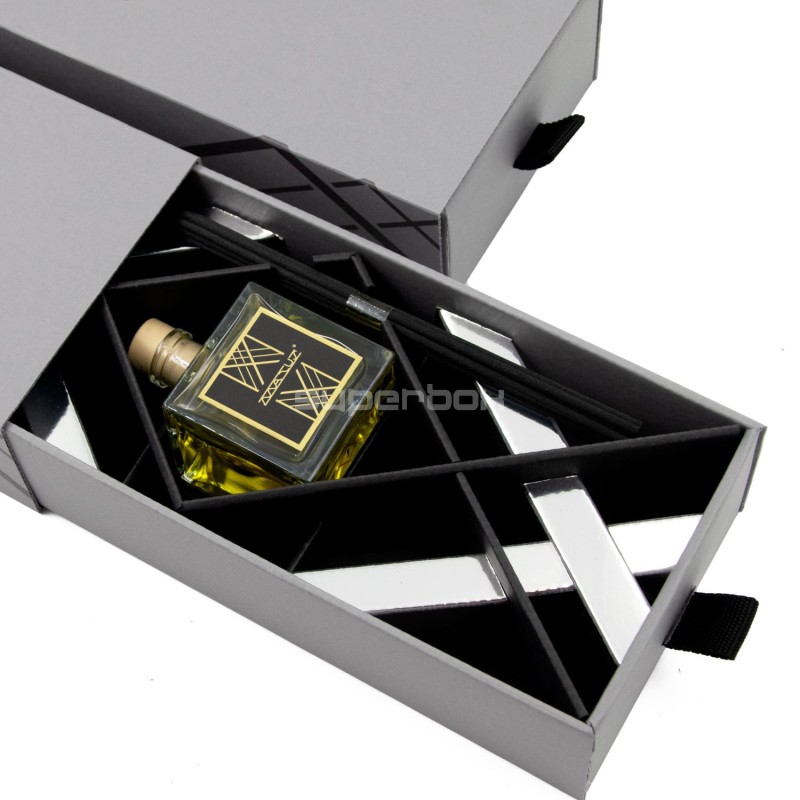 Verslo dovana su namų kvapu