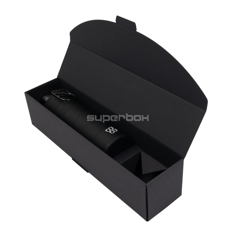 Деловой подарок на Рождество: коробка с флягой