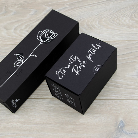 Коробка с вкладышем для стабилизированных роз