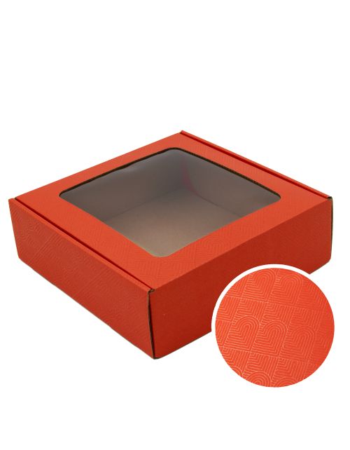 Raudona nedidelė dovanų dėžutė su langeliu ir širdžių raštu, 6 cm aukščio