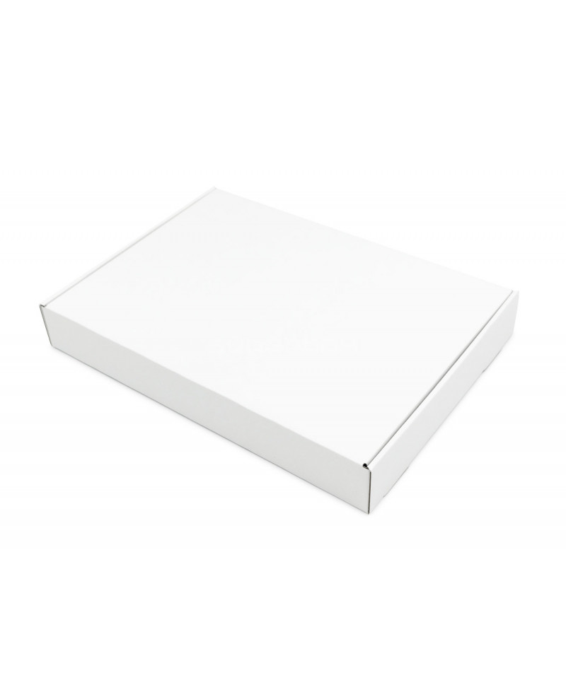 Balta puošni dėžutė kalendoriui arba nuotraukų albumui be langelio