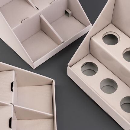 Kartoniniai POS stoveliai produktų eksponavimui prekybos vietoje